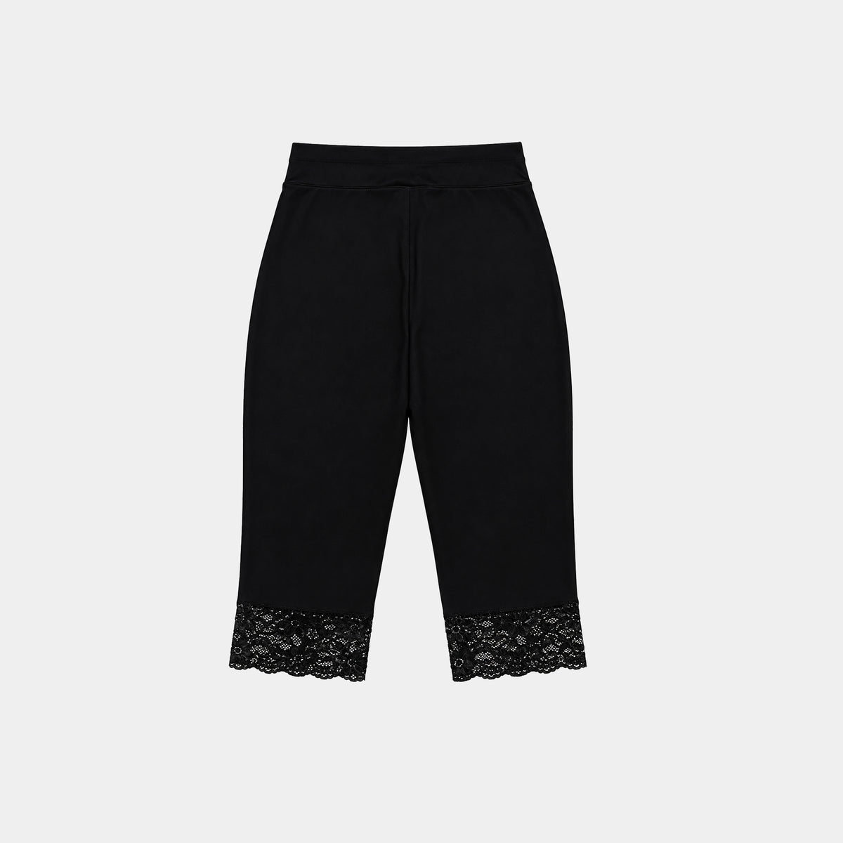 BLACK CAPRI SHORT